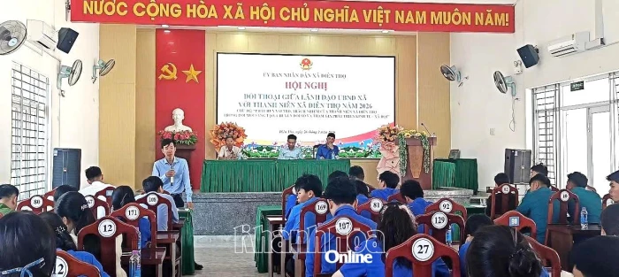 Lãnh đạo xã Diên Thọ đối thoại với thanh niên