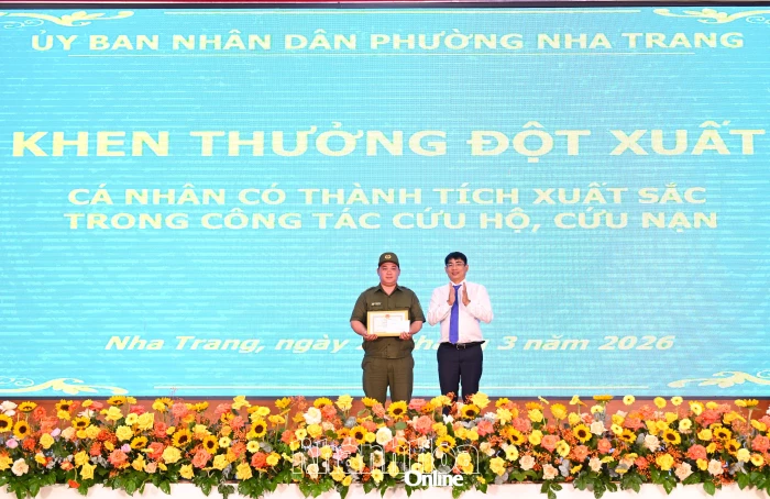 Khen thưởng đột xuất ông Đỗ Văn Thành Tài đã dũng cảm cứu người thoát khỏi đám cháy