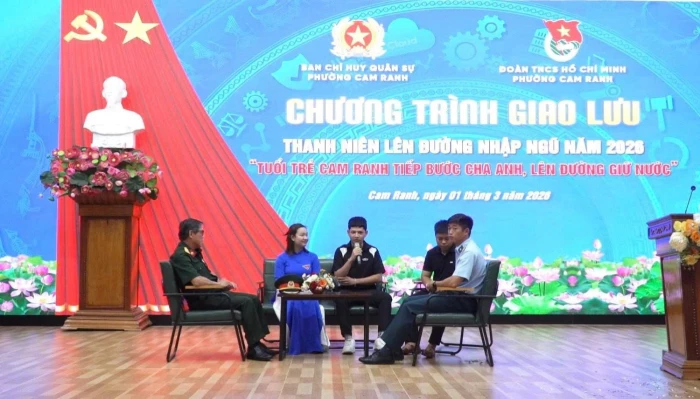 Phường Cam Ranh giao lưu thanh niên lên đường nhập ngũ năm 2026
