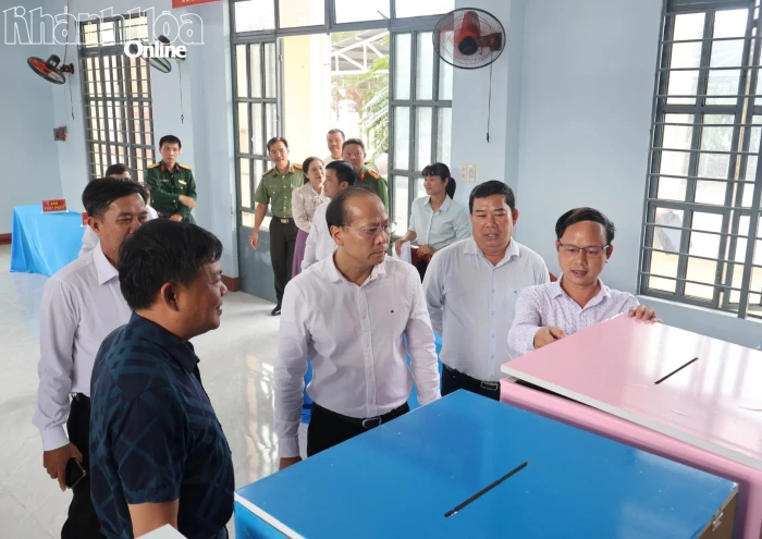 Phó Bí thư Tỉnh ủy, Chủ tịch Ủy ban MTTQ Việt Nam tỉnh Nguyễn Khắc Hà kiểm tra công tác chuẩn bị bầu cử tại 2 xã Cam An và Cam Hiệp