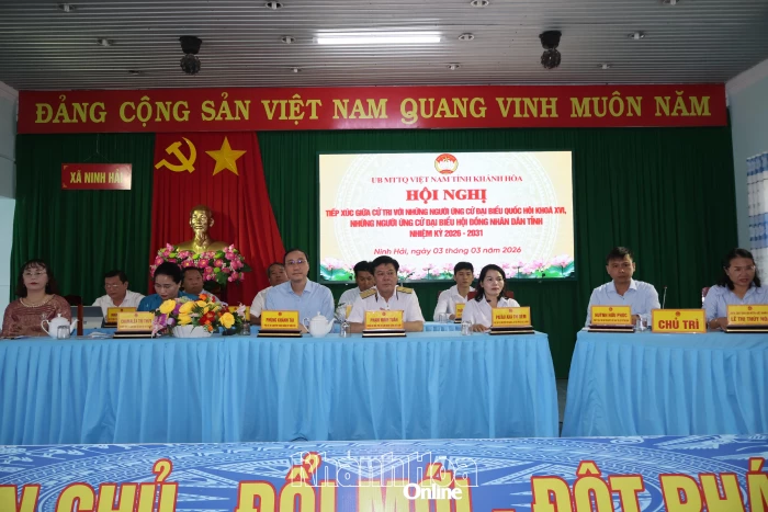 Người ứng cử đại biểu Quốc hội khóa XVI và đại biểu HĐND tỉnh tiếp xúc cử tri 2 xã Ninh Hải và Xuân Hải