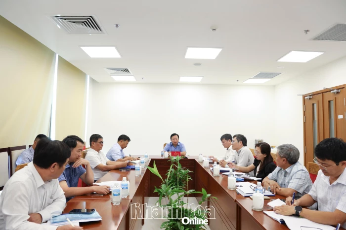 Khẩn trương hoàn thiện thủ tục đấu giá lâm sản phục vụ Dự án Đường liên vùng Khánh Sơn - Khánh Vĩnh