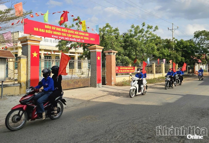 Đoàn xã Phước Hữu ra quân tuyên truyền lưu động bầu cử đại biểu Quốc hội khóa XVI và đại biểu HĐND các cấp