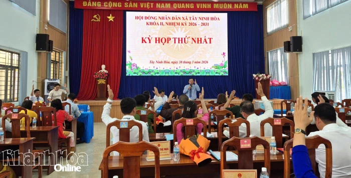 HĐND xã Tây Ninh Hòa khóa II tổ chức Kỳ họp thứ nhất