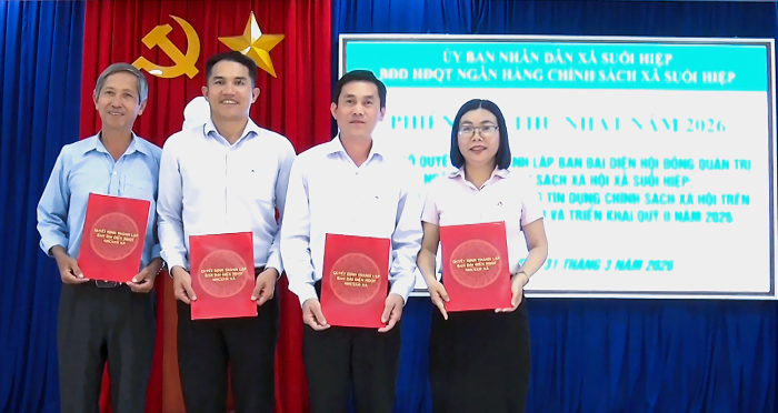 Thành lập Ban đại diện Hội đồng quản trị Ngân hàng Chính sách xã hội xã Suối Hiệp