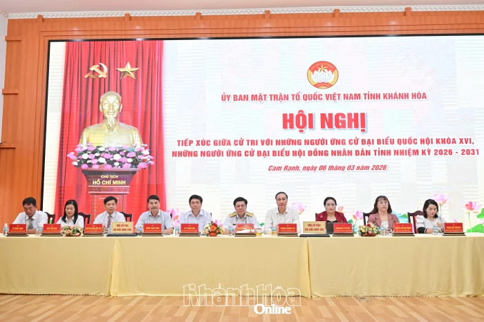 Người ứng cử đại biểu Quốc hội khóa XVI và đại biểu HĐND tỉnh nhiệm kỳ 2026 - 2031 tiếp xúc cử tri hai phường Cam Ranh và Cam Linh