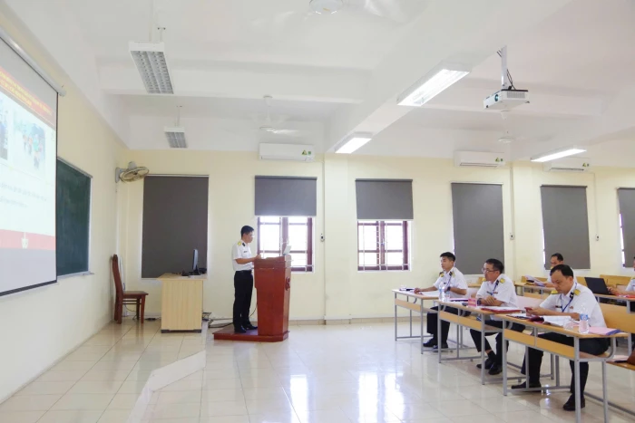 Trung tâm Huấn luyện Vùng 4 Hải quân tổ chức Hội thi báo cáo viên giỏi năm 2026