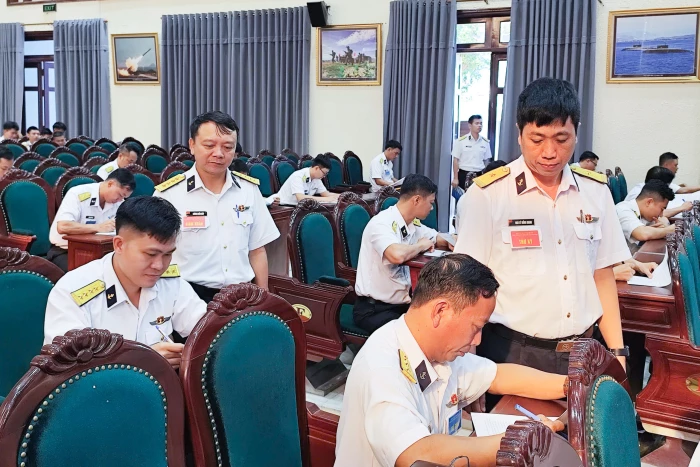 Vùng 4 Hải quân: 53 thí sinh tham gia Hội thi cán bộ giảng dạy chính trị năm 2026