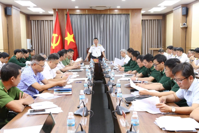 Vùng 4 Hải quân tổ chức hội nghị xử lý các vấn đề liên quan đến các hoạt động tại khu vực vịnh Cam Ranh
