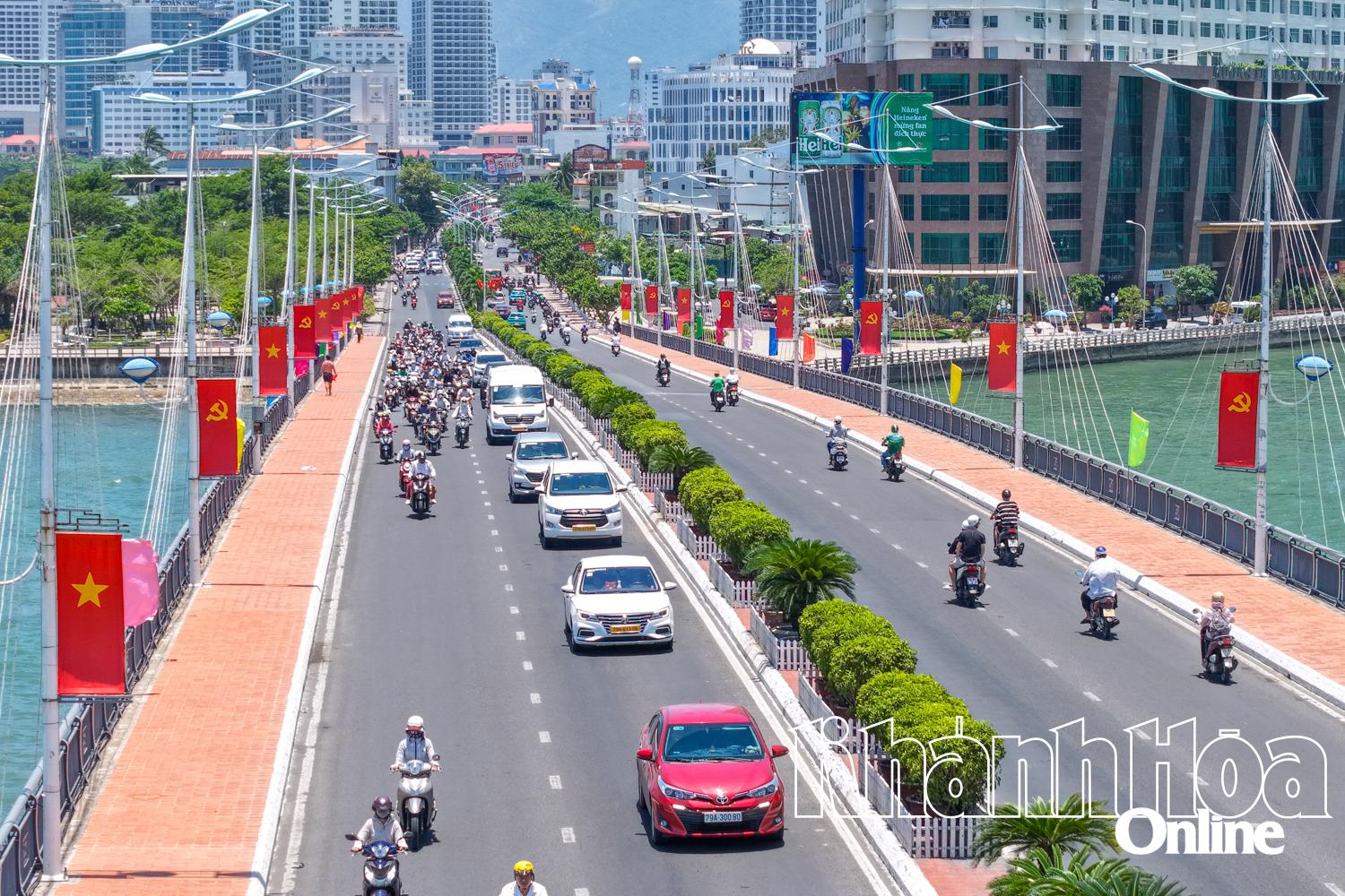 Phát huy tinh thần chiến thắng, xây dựng đất nước hùng cường