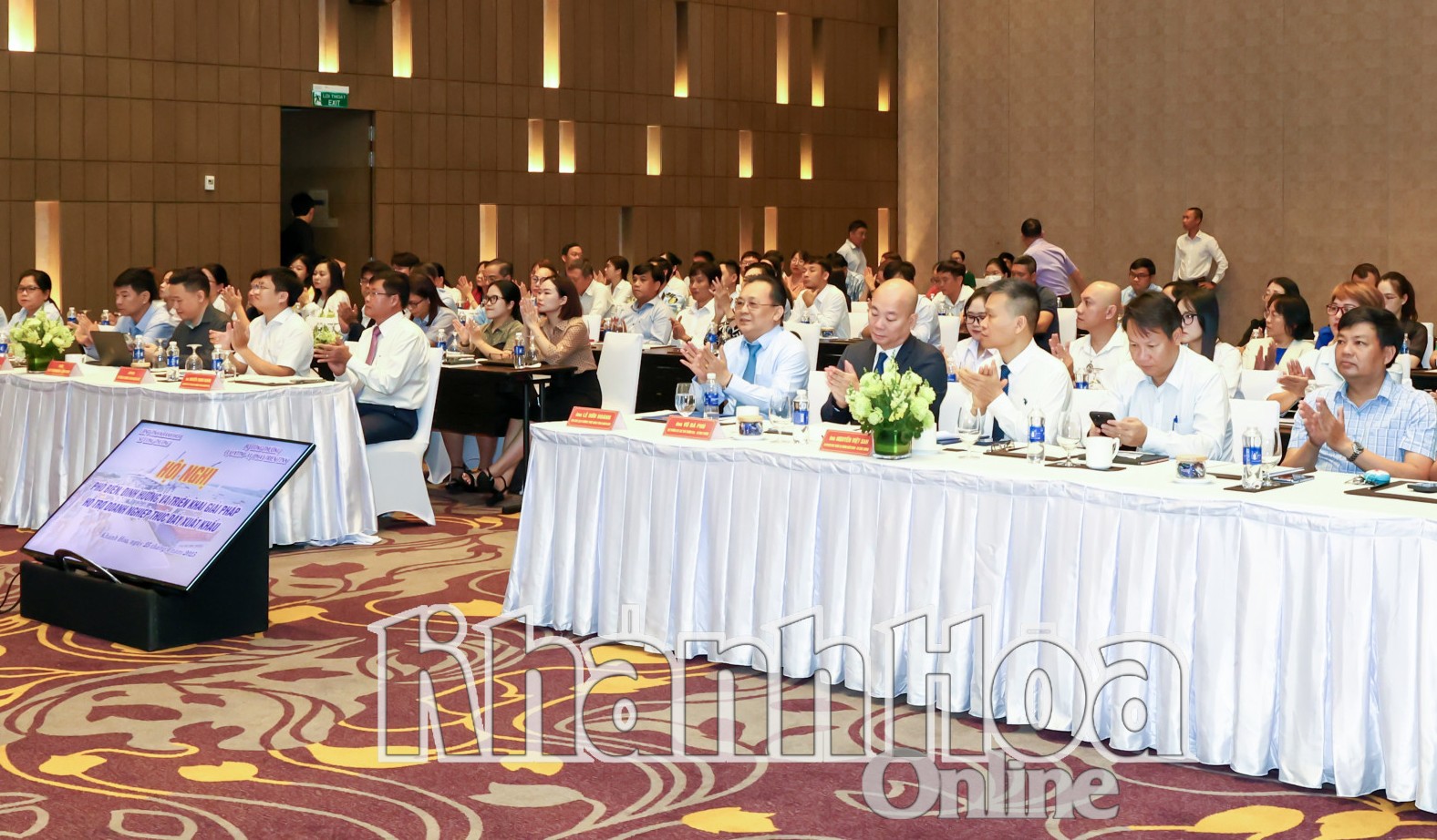 Hơn 100 doanh nghiệp tham dự hội nghị thúc đẩy xuất khẩu