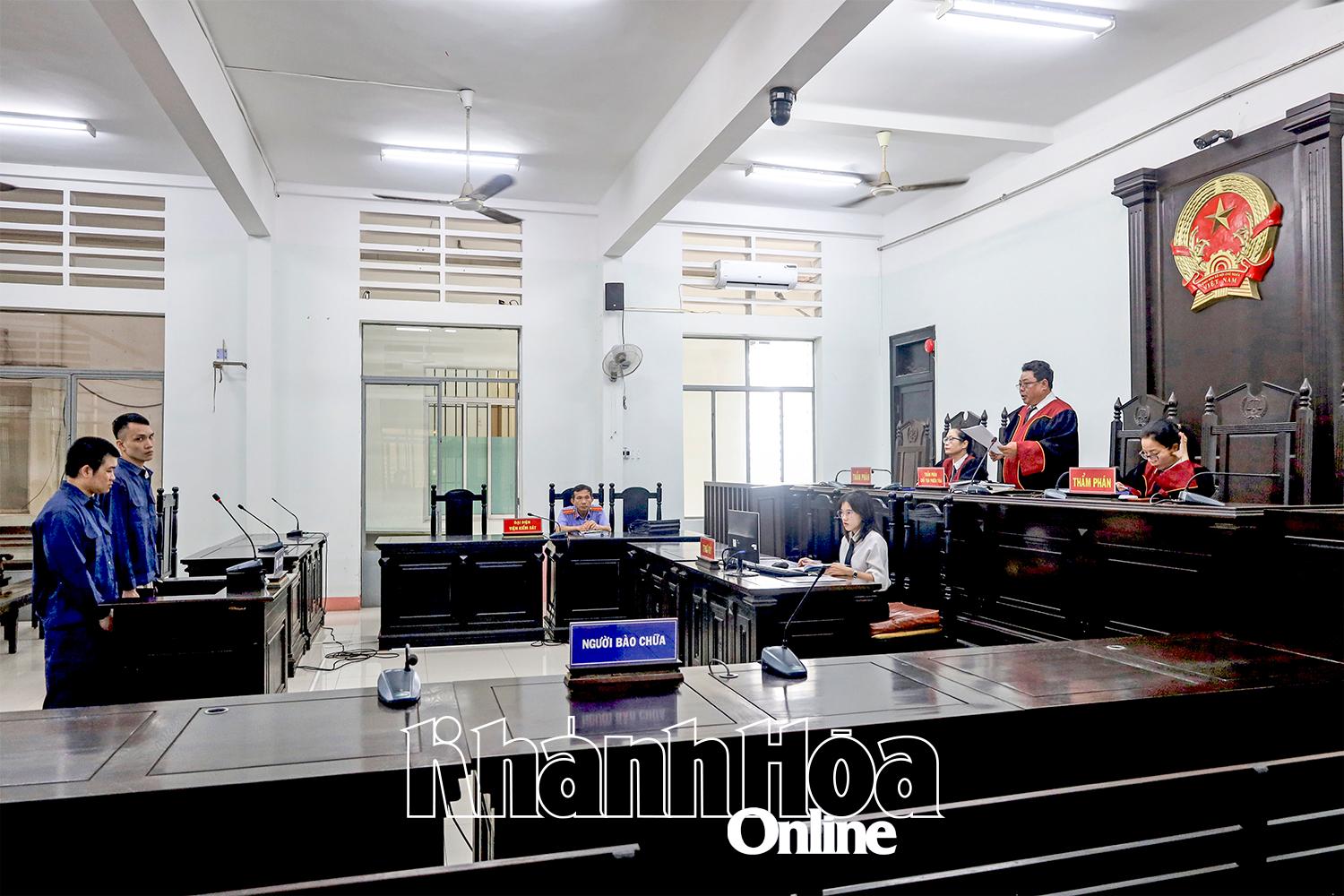 Xét xử vụ bắt cóc, đánh đập để đòi nợ ở Cam Lâm: Áp dụng quy định pháp luật chưa đầy đủ