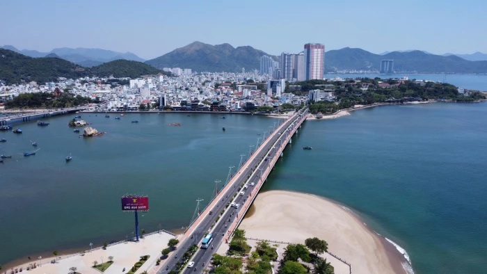 Sớm sửa chữa cầu Trần Phú bị xuống cấp