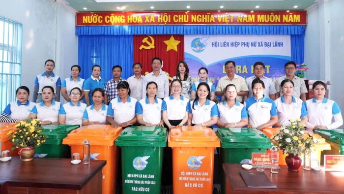 Hội Liên hiệp Phụ nữ xã Đại Lãnh ra mắt mô hình “Thùng rác phân loại”