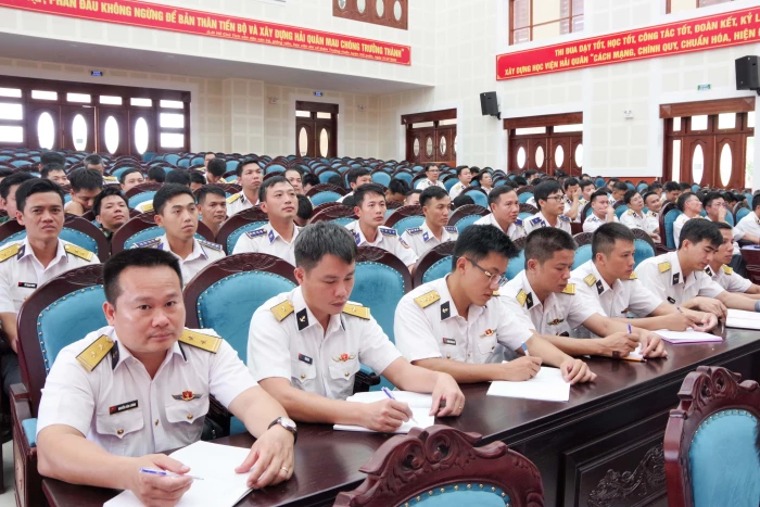 Học viện Hải quân phối hợp tổ chức truyền thụ kinh nghiệm huấn luyện, sẵn sàng chiến đấu