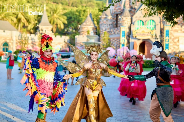 Thúc đẩy phát triển du lịch, bảo đảm thực hiện tốc độ tăng trưởng kinh tế hai con số