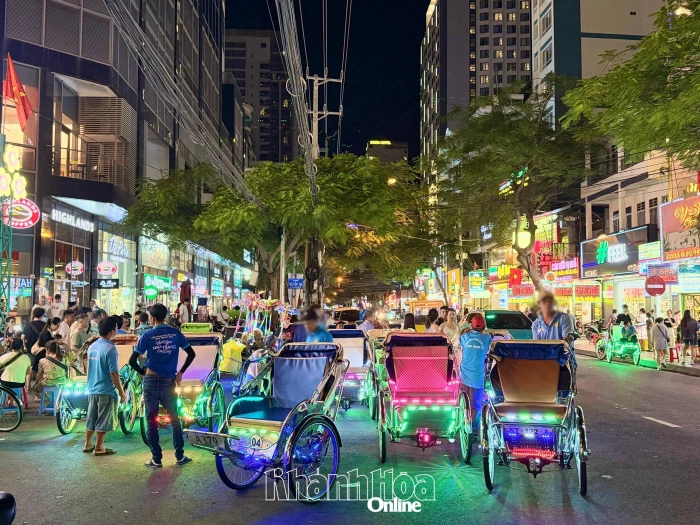 Bát nháo xích lô điện - Kỳ 1: Nỗi lo mất an toàn giao thông