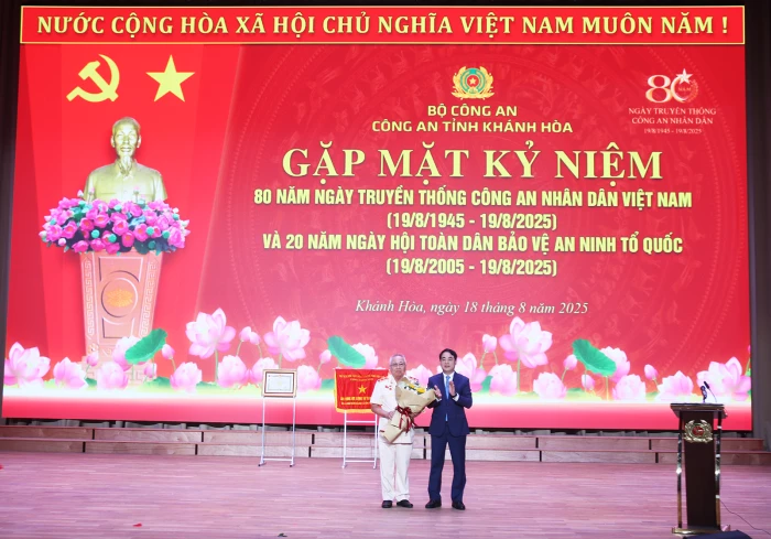 Những anh hùng thời hoa lửa