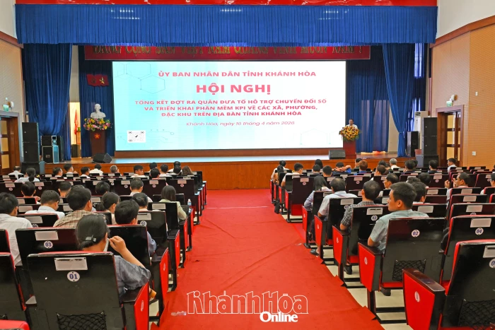 Tổng kết đợt ra quân đưa tổ hỗ trợ chuyển đổi số và triển khai phần mềm KPI về cấp xã