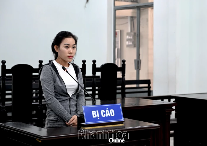 Giảm án cho 1 bị cáo rủ bạn sử dụng ma túy