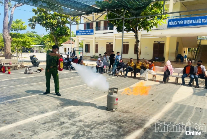 Huấn luyện nghiệp vụ phòng cháy, chữa cháy tại cơ sở