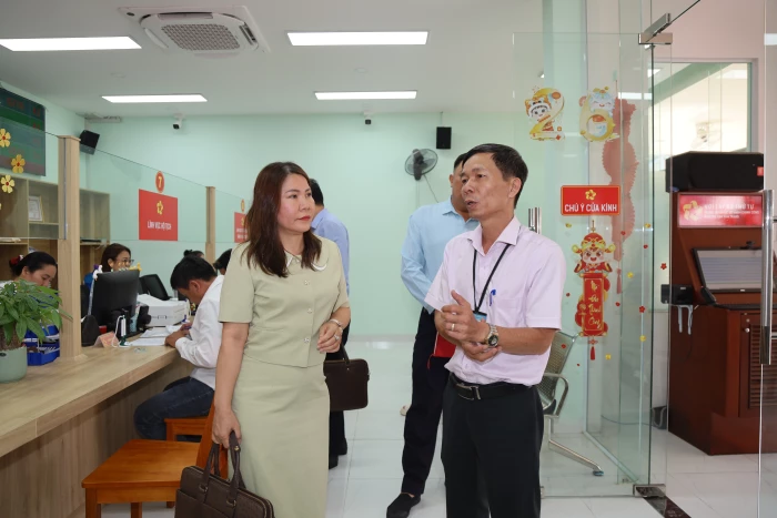 Giám sát việc thực hiện đạo đức công vụ, tiếp công dân, giải quyết đơn thư tại phường Nam Nha Trang