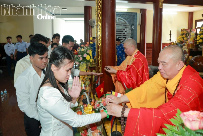 Tổ chức đón Tết cổ truyền Bunpimay và Chol Chnam Thmay cho sinh viên, học viên Lào, Campuchia