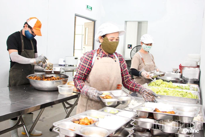 Nhiều doanh nghiệp triển khai hỗ trợ thiết thực cho người lao động