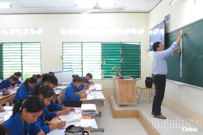 Bồi dưỡng tiếng dân tộc thiểu số cho cán bộ, công chức, viên chức