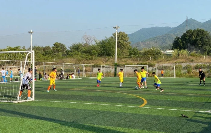 Khai mạc Giải bóng đá U11 phường Cam Ranh mở rộng 2026