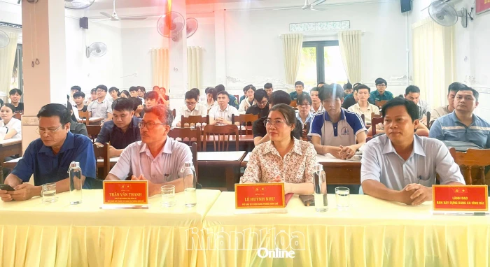 Trung tâm Chính trị phường Ninh Chử bế giảng lớp bồi dưỡng nhận thức về Đảng đợt 2