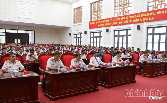 Lữ đoàn 957 và UBND phường Nha Trang ký kết quy chế phối hợp hoạt động