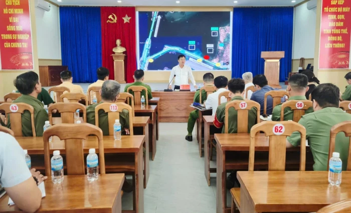 Phường Bắc Cam Ranh triển khai cưỡng chế các trường hợp nuôi trồng thủy sản trái phép