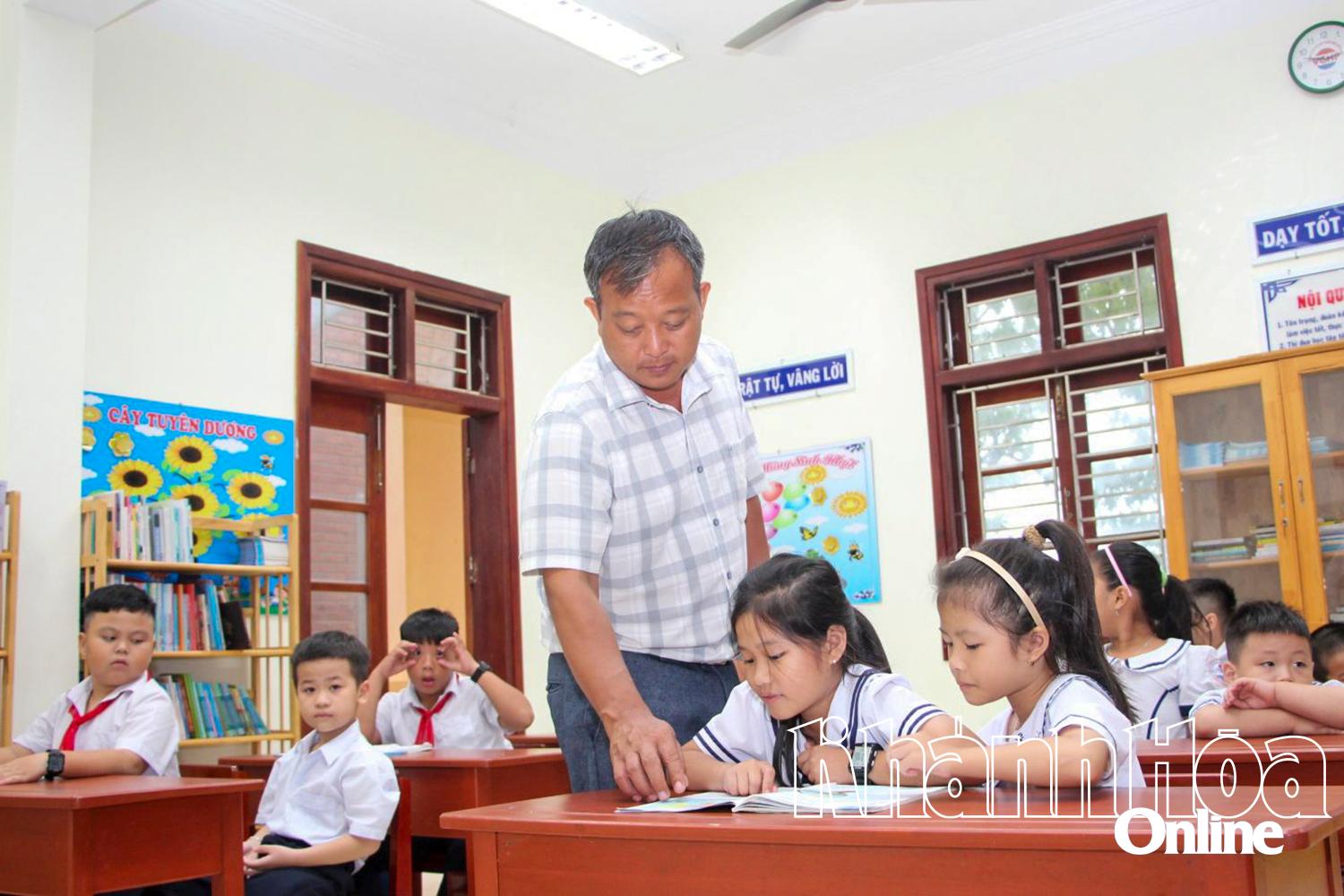 Dạy học ở Trường Sa