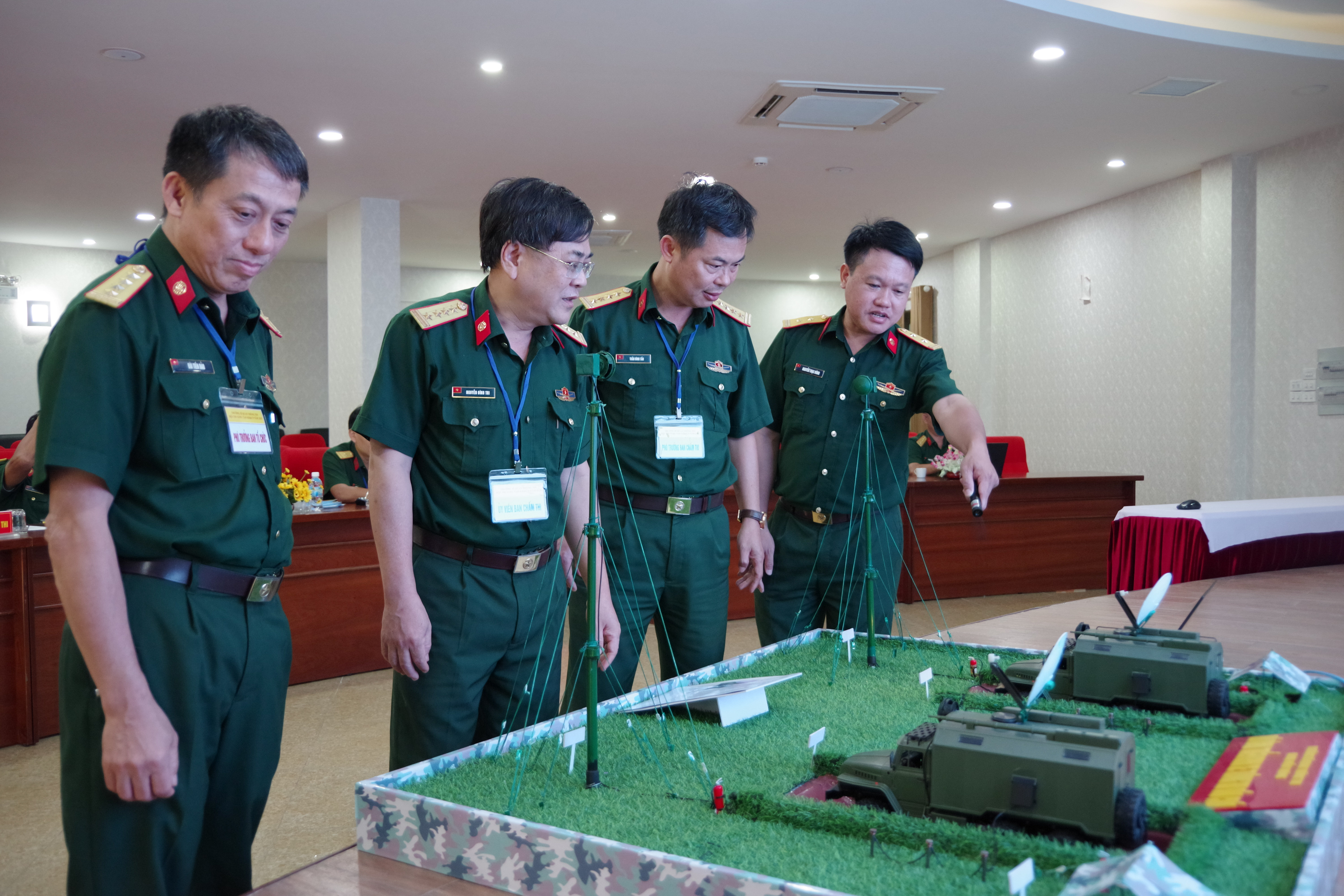 Trường Sĩ quan Thông tin tổ chức Hội thi Sáng tạo khoa học công nghệ năm 2025