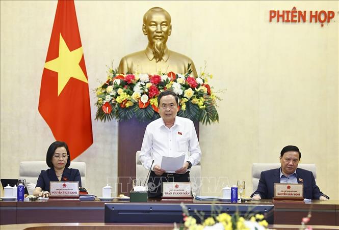 Bế mạc Phiên họp thứ 45 của Ủy ban Thường vụ Quốc hội