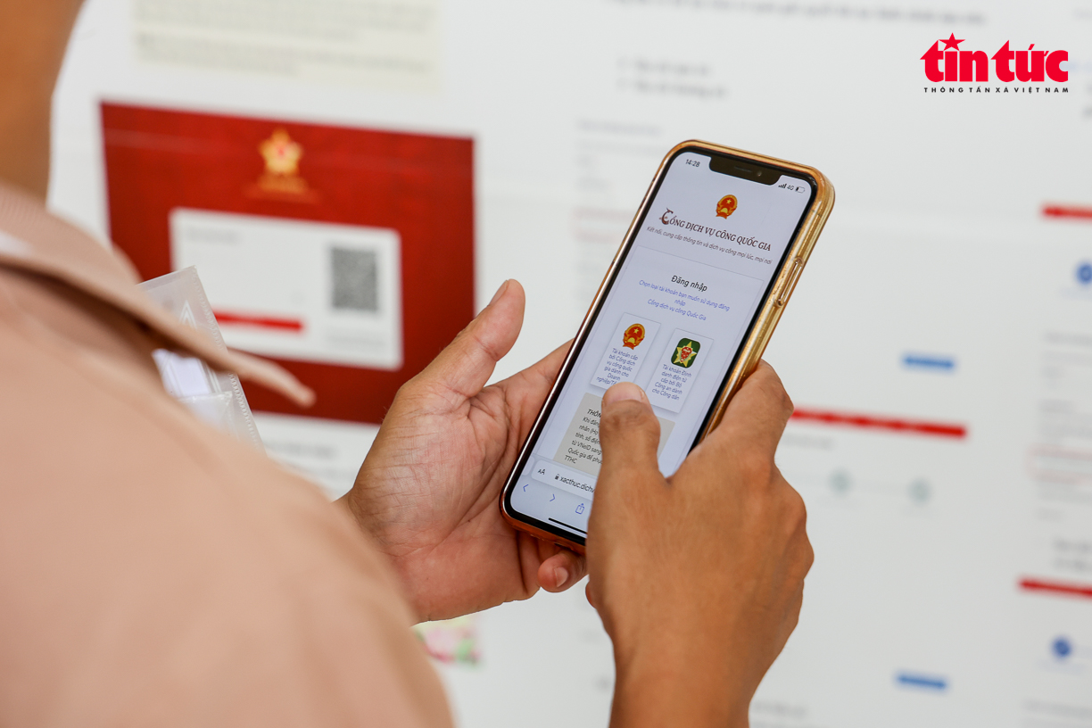 Sớm trình Chính phủ Báo cáo tổng hợp ý kiến Nhân dân về sửa đổi Hiến pháp