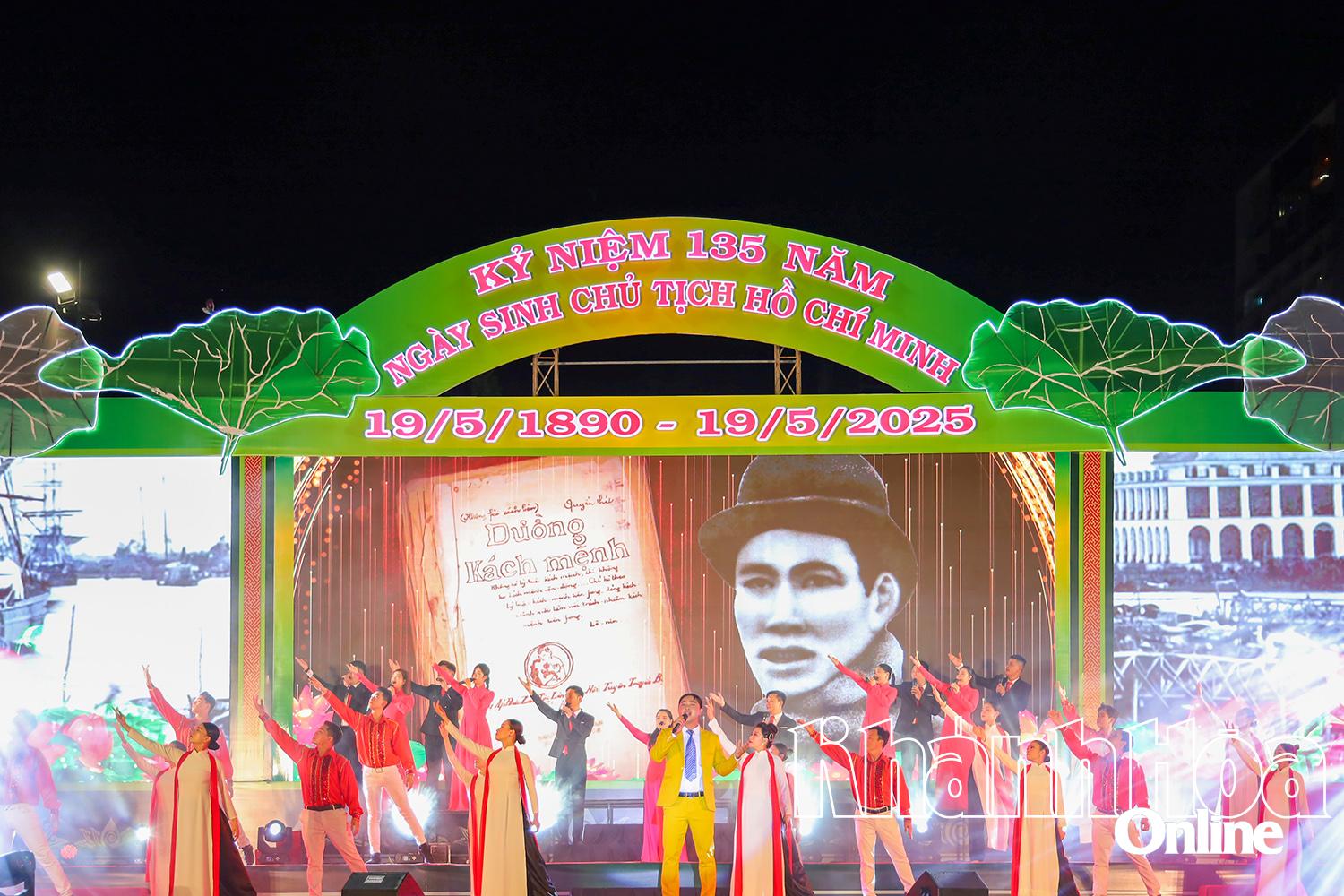 Chương trình nghệ thuật kỷ niệm 135 năm Ngày sinh Chủ tịch Hồ Chí Minh