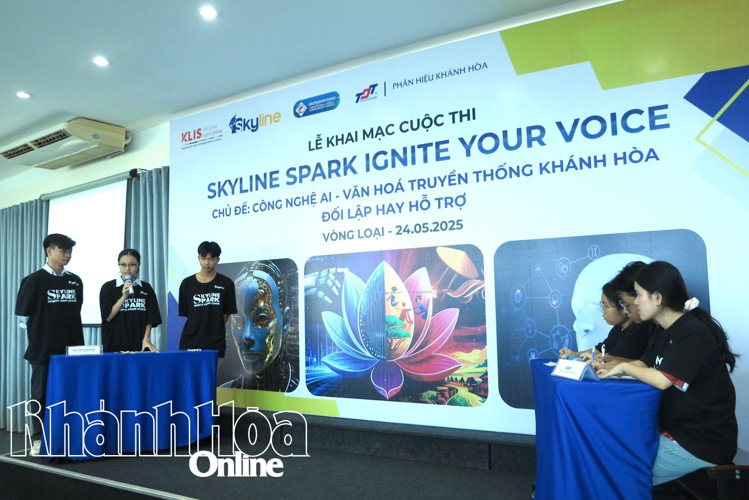 Khai mạc Cuộc thi hùng biện tiếng Anh Skyline Spark