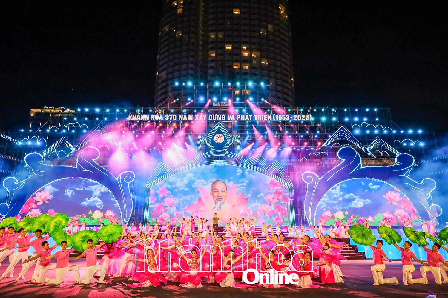 Cảm nhận về Bác của các nhà thơ ở xứ Trầm