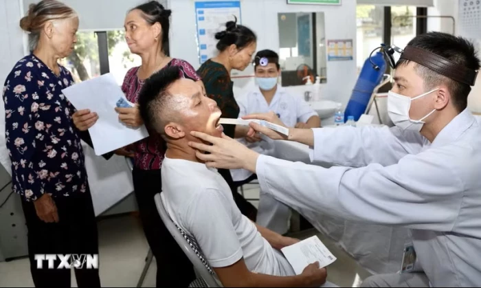 Bộ Y tế ban hành hướng dẫn tổ chức khám sức khỏe định kỳ theo nhóm tuổi