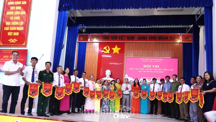 21 thí sinh tham gia Hội thi Báo cáo viên, tuyên truyền viên giỏi xã Vạn Hưng năm 2026