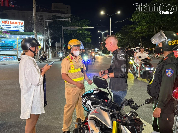 Xử lý nghiêm người nước ngoài vi phạm trật tự, an toàn giao thông