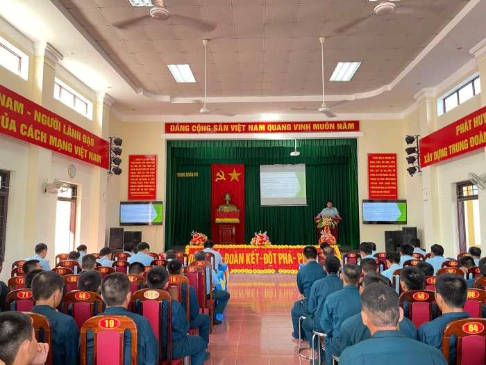 120 cán bộ, chiến sĩ Trung đoàn 591 được tuyên truyền, phổ biến, giáo dục pháp luật