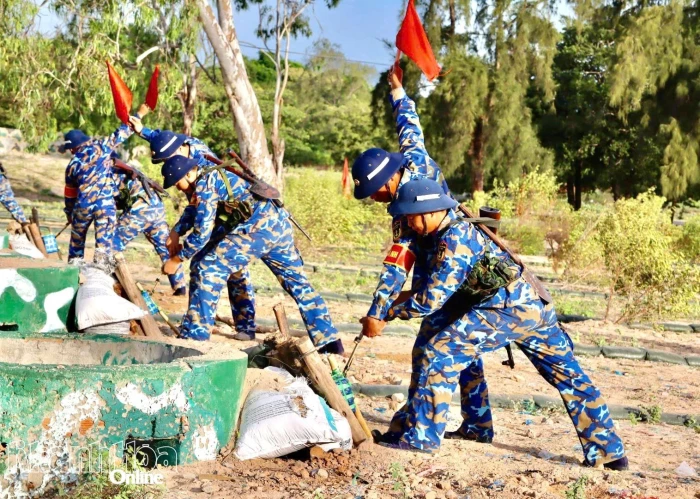 Lữ đoàn 957 kiểm tra kết thúc “3 tiếng nổ” cho chiến sĩ mới