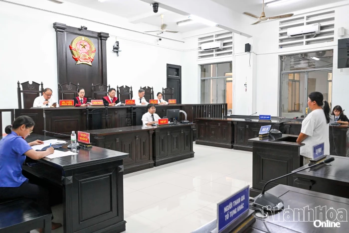 Vào tù vì lừa chào bán sim số đẹp