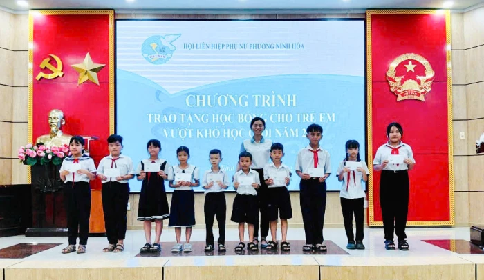 Hội Liên hiệp Phụ nữ phường Ninh Hòa tổ chức các hoạt động hỗ trợ phụ nữ, trẻ em