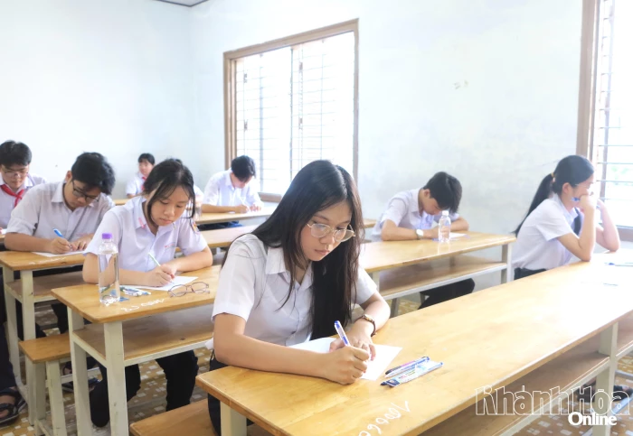 Ban hành quy định tổ chức kỳ thi tuyển sinh vào lớp 10