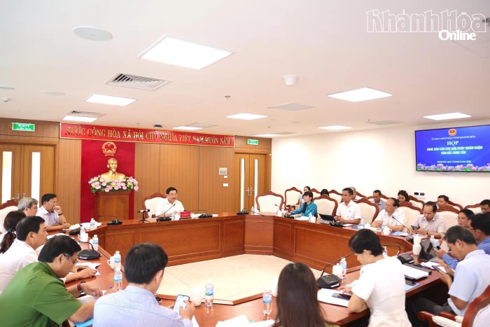 Quyết liệt xử lý hành vi săn bắt chim yến
