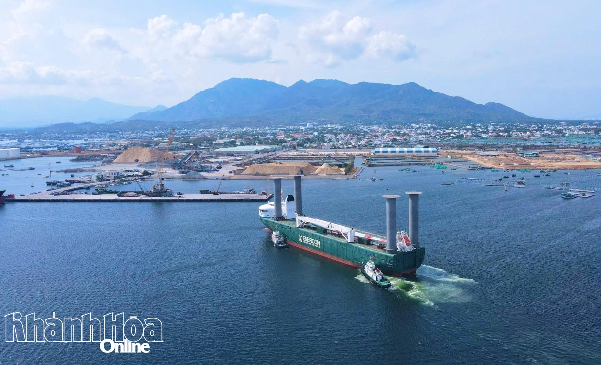 Cam Ranh sẽ có kho đầu nguồn cung ứng xăng dầu và nhiên liệu hàng không